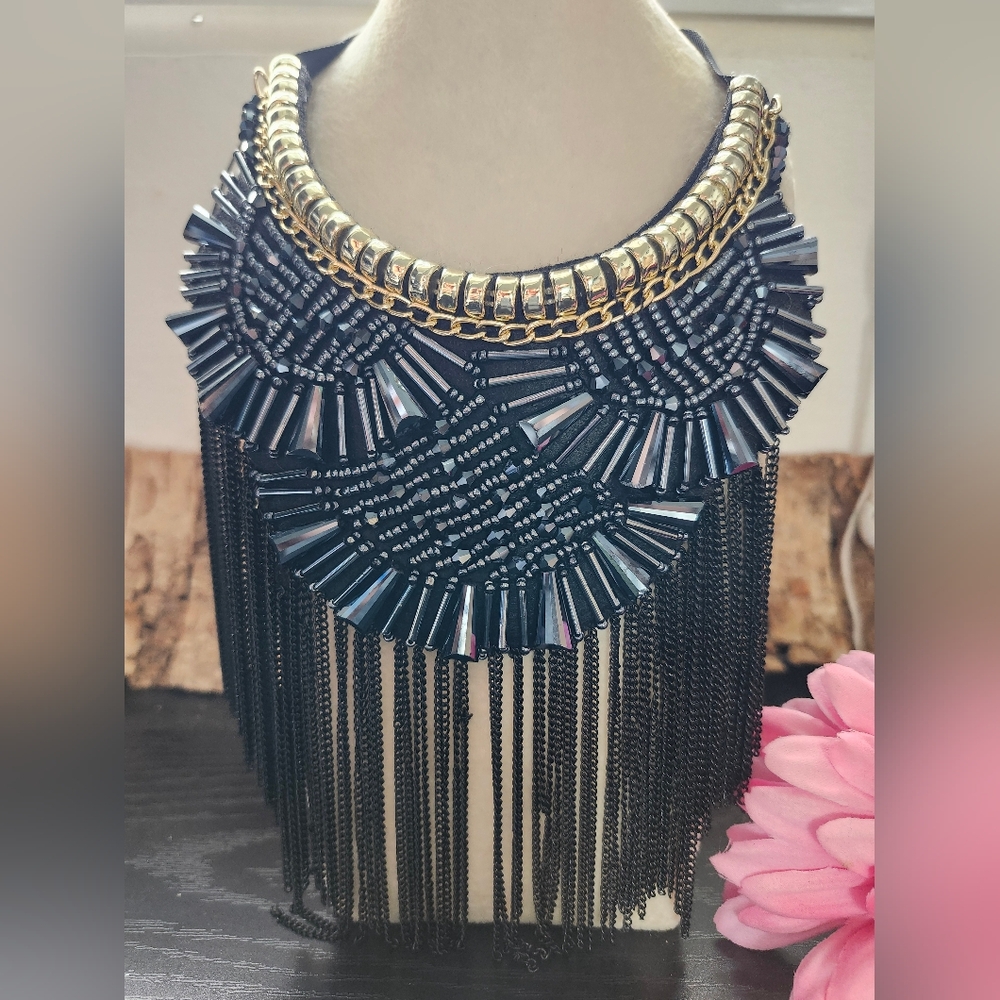 Elegant Black and Gold Statement Necklace